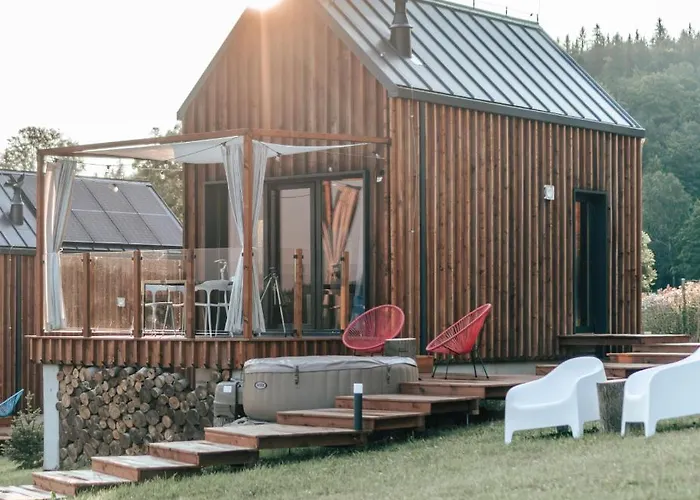Wymarzone Domki- Z Prywatnymi Jacuzzi I Kominkiem Holiday home *